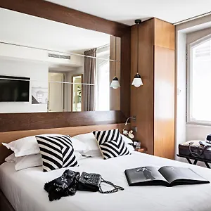 Hotel Palais De L'elysee By Ihg, Paris